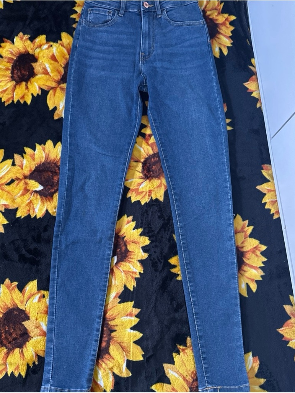 Forever 21 Dark Blue High-Rise Skinny Jeans